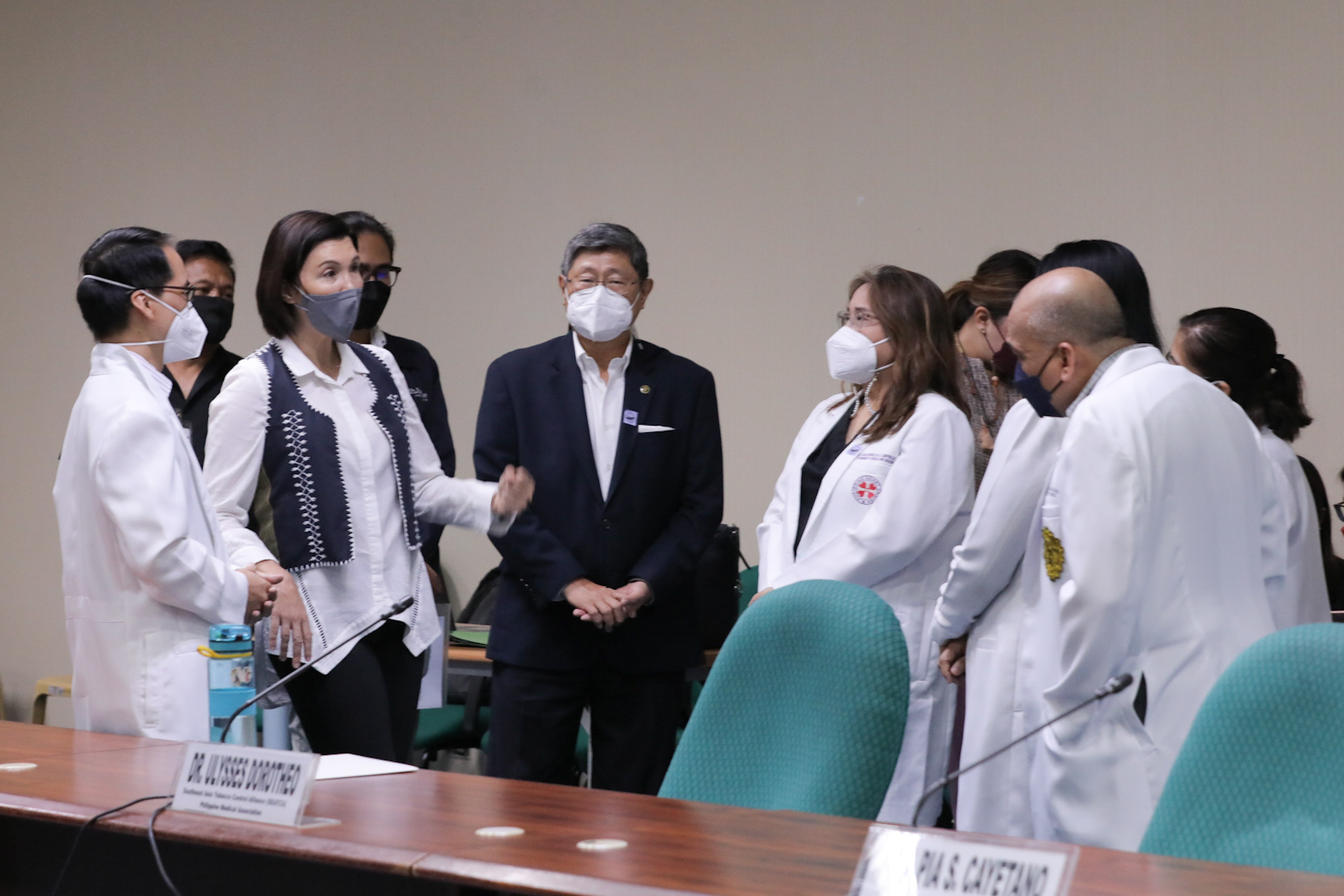 Senator Pia Cayetano with public health advocates