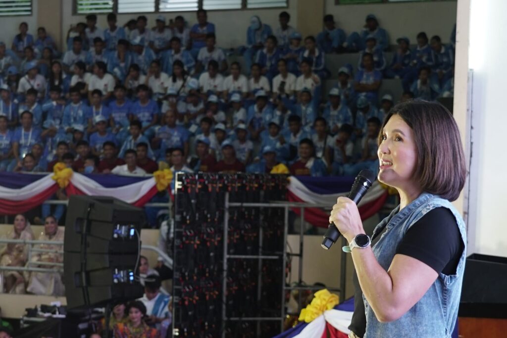 Senator Pia Cayetano offers a golden advice to student-athletes at the Palarong Pambansa Pre-Qualifying Meet in Cebu City
