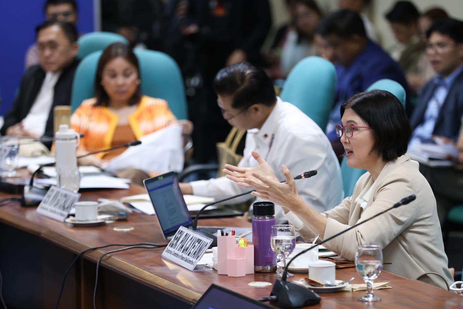 Photo Release: Sen. Pia presides over hearing on DSWD’s proposed 2026 budget